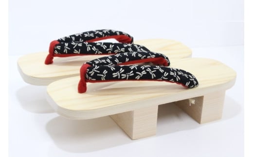 【A-217-L】郡上おどり　踊り下駄（女性）　トンボ柄　Lサイズ 靴  その他 20000円