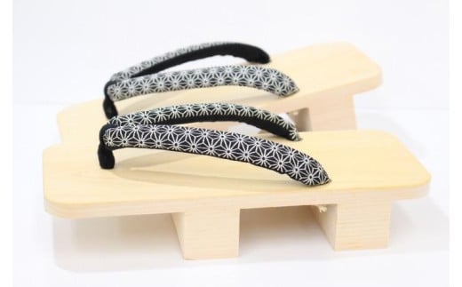 【G0041a】郡上おどり　踊り下駄（男性）　麻の葉文様（黒）　Mサイズ