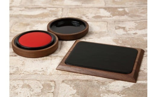 【A-42】KATOMOKU 木製カバー朱肉・捺印マットセット 日用品雑貨 文房具 手芸  印鑑 ハンコ  朱肉 スタンプ台 15000円 カトモク 加藤木工