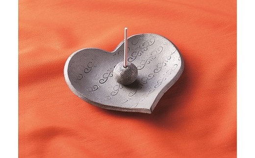 瓦師のつくった香炉(ハート唐草)