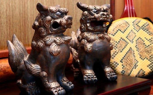 【datta.沖縄南の島陶芸工房】シーサー（ 燻し金色・ペア）