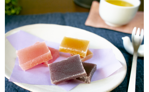 紅葉屋本舗竹皮包みようかん3本セット(本煉・柚子・桜) / 羊羹 ようかん 和菓子 無添加 詰め合わせ【mmj100-2】