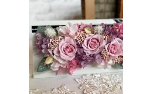 プリザーブドフラワー アレンジ ホワイトウッドフレーム Mサイズ ケース付 ピンク インテリア 花