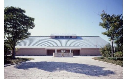 稲沢市荻須記念美術館 常設展ペア観覧券とオリジナルグッズセット