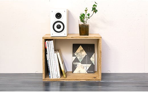 北海道育ちの木材を使った宮大工特製 「キューブBOX M」 C037