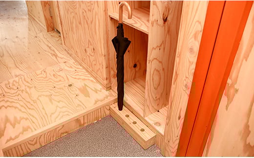 北海道産 カラマツのコアドライ傘立て　D016