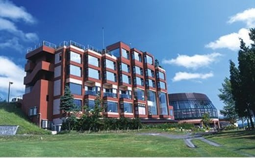 「シャトレーゼカントリークラブ栗山」 ゴルフプレー・食事・宿泊利用券 6,000円分　G011