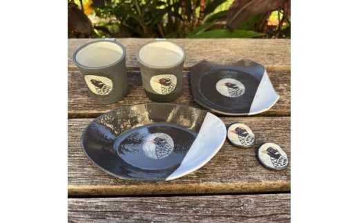 やちむん 焼物 ヤンバルクイナの食卓セット(コーヒーカップ・箸置き・お皿2種)【1679931】