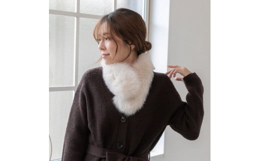 フィンランド産SAGAフォックスチョーカー　ベージュ