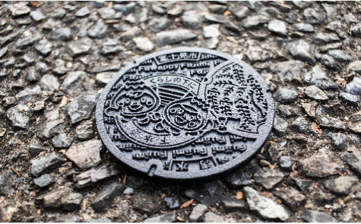 0020-048 富士見市「ふわっぴー」柄ミニマンホール／コースター