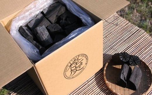 R5-206.四万十市産 黒炭(樫7㎏/箱×1箱)