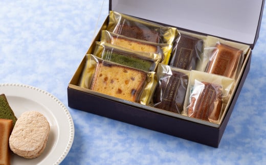 ギフトや手土産に◎浅草ビューホテルメイド焼き菓子（8個入り） | スイーツ お土産 ギフト 詰め合わせ パウンドケーキ マドレーヌ フィナンシェ ショコラ 洋菓子 ホテルメイド ベイクド