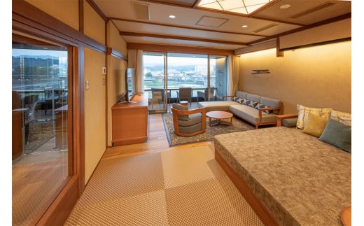 【平日限定】「清流山水花 あゆの里」 プレミアムルーム ペア宿泊券 1泊2食付 人吉温泉