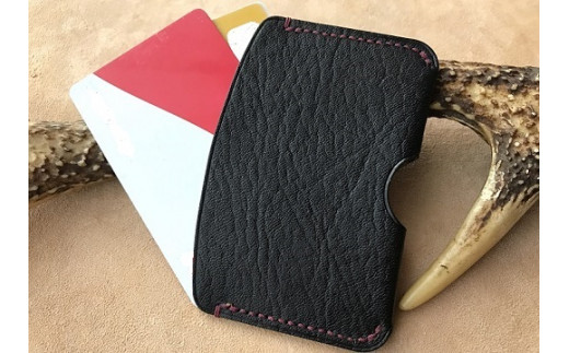 鹿革のカードケース -黒-(シンプル小さめ)革小物 革製品 レザー ハンドメイド レザークラフト ブラック お洒落 おしゃれ 小物 定期入れ 免許証 ケース ギフト 植物タンニン 鞣し【R00587】