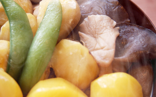 釜飯 老舗割烹仕込みの釜飯 2種セット 各１個 ( 栗づくしの贅沢釜飯 / きのこ好きのためのきのこ釜飯 ) レンジで簡単調理 コシヒカリ使用 | 釜飯セット 釜めし かまめし 冷凍 新潟県 五泉市 株式会社松の家