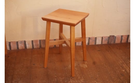 【B08-4】カクスツール（ナラ材）