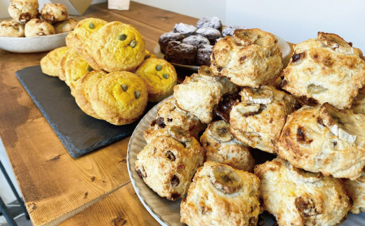 ココナッツオイルが香る！nino scone季節のスコーン5個セット