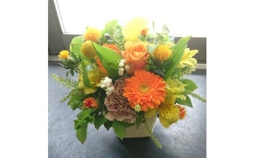 【定期便3ヶ月】季節のカジュアルフラワーアレンジメント