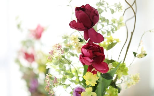 お洒落なチューリップ(空気をきれいにするアートフラワー)（赤紫）フラワー アート ギフト アレンジメント 贈り物 手作り 花 あとりえヒロ 岩手県 北上市 J0004 プレゼント 入学 卒業 成人 就職 祝い