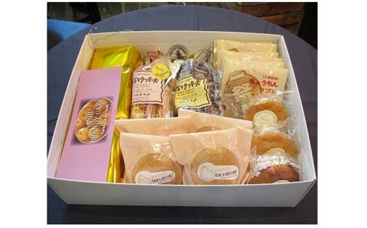 「久喜季節の銘菓詰合せ」B【久喜 季節 銘菓 詰合せ お土産 贈り物 地元の味 季節の風物詩 特産品 地元の食材 風味豊か 伝統の味 手土産 季節の恵み、地域限定、美味しい、贈答用、季節感溢れる、地域愛、限定商品】