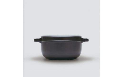 ＜ガス火専用＞無水調理ができ、フタはフライパンになる アルミ鋳物鍋「味わい鍋」両手22cm 日本製【1137356】