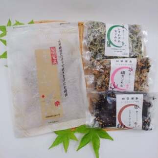日間賀島 ちりめん ふりかけ 4種 セット 梅 ひじき しそ ちりめんじゃこ 佃煮 80g × 4袋 愛知県 南知多町 ご飯 ごはん 丼 料理 ギフト 贈答 お祝い お歳暮 国産 人気 おすすめ