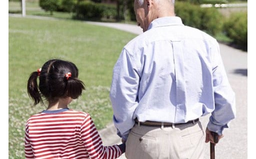 福祉、子育て、医療及び保健に関する事業