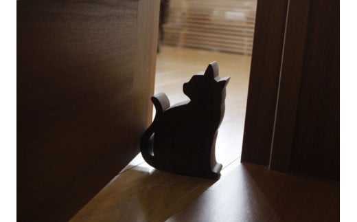 チビ猫のドアストッパー