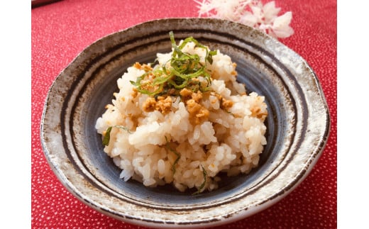 「種市名物」うにめし200g×5個 冷凍 簡単 保存食 蒸しうに 混ぜご飯