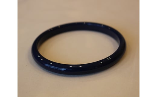 No.244 SHINBEY　漆バングル　ネイビー　L ／ ファッション アクセサリー 木製 無垢材 漆塗り 広島県