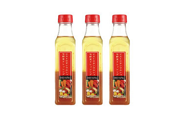 調味料【ご当地人気グルメ】 手作り玉ねぎドレッシング 3本セット 大洲市/（有）ヒロファミリーフーズ [AGBX028]玉ねぎ ドレッシング 玉ねぎドレッシング サラダ オニオンドレッシング 調味料 野菜 ドレッシング 野菜風味 たまねぎ にんじん セロリ 万能調味料 肉料理 魚料理 ソテー 冷製パスタ カルパッチョ イタリアン 味付け かけるだけ おすすめ 人気 贈答 ギフト プレゼント