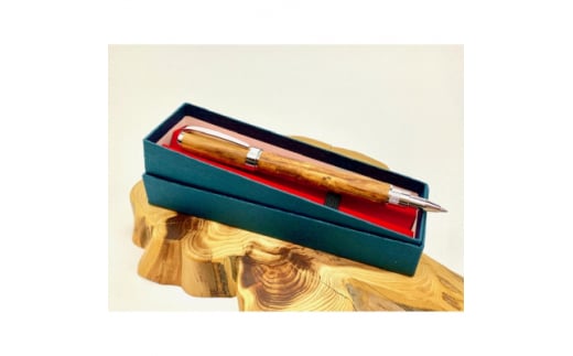 ワンオフ新城杉(杢:モク)のキャップ式ボールペン【1501471】