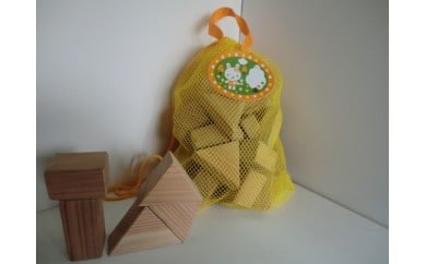 おび杉 積み木 セット 四角 三角 30ピース入り 国産 日本製 日用品 雑貨 おもちゃ 知育玩具 ベビー用品 子供 幼児 木製 玩具 お祝い 記念日 誕生日 脳トレ 教育 勉強 学習 おうち遊び おすすめ プレゼント ギフト 贈り物 お取り寄せ 宮崎県 日南市 送料無料_CB30-191