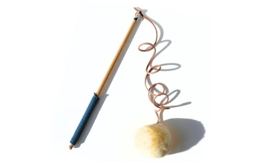 <天然素材のねこじゃらし>ブルーカラー×ホワイトファー 猫のおもちゃ【1620352】