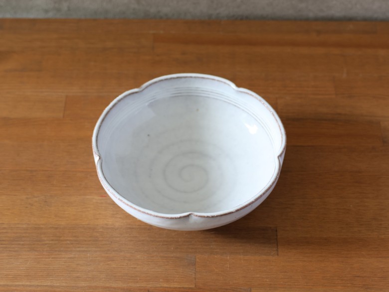 皿 萩焼 輪花6寸鉢 白萩釉 器 お皿 工芸品 |hg000917