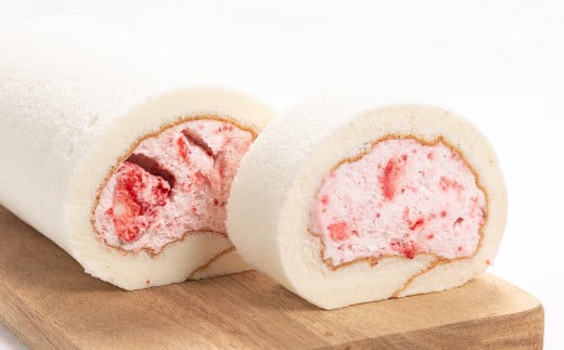 米粉でつくったいちごのロールケーキ(2本)