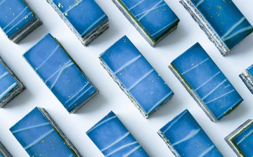 【ウサギノネドコ】鉱物スイーツ ラピスラズリのオペラ