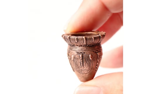 ＜Do＿goods＞縄文時代の造形美を現代に　純銅製の大型深鉢形土器ミニオブジェ　659-298_goods＞縄文時代の造形美を現代に　純銅製の大型深鉢形土器ミニオブジェ　659-298【1490538】
