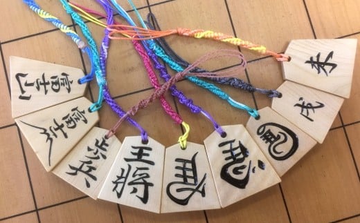 0012-08-04 「勝月」作 名入り手彫り 世界遺産記念 富士山根付 (2個セット)