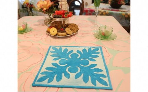 キャシー中島のキルトキット　ウルのタペストリー