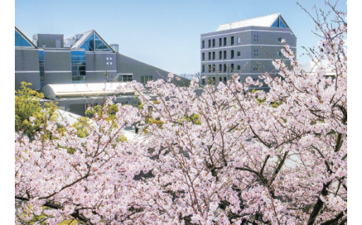 三重県立看護大学生への修学支援