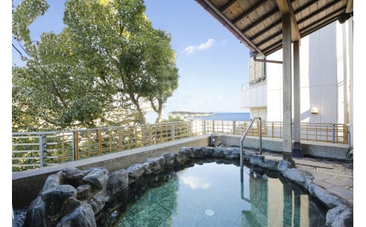 【高島屋選定品】〈リゾートヒルズ豊浜　蒼空の風〉平休日1泊2食付　 ペア宿泊券《和室》（TA-1634）