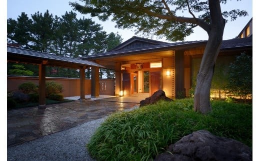 590-01≪ラグジュアリープラン≫  夕食は 料理長おまかせコース！ 鳥羽国際ホテル 潮路亭 プレミアムスイート（露天風呂付き特別室63㎡ ）1泊夕朝食付 ペア宿泊券