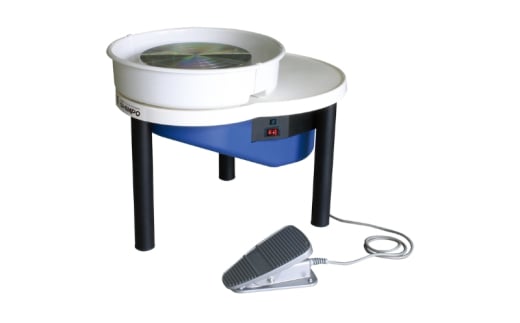 陶芸用 電動 ろくろ RK-55型 プリム 陶芸 3本脚モデル ワイドテーブル付 リモコンペダル 足元操作自由自在 右・左回転調節 粘土 家庭用 業務用 陶器作り DIY 食器 陶器 道具 専門 陶芸道具 伝統 Nidec 陶芸SHIMPO 京都府 向日市 [№5223-0196]