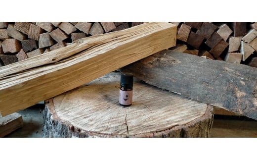 ヒノキ(木部)精油&薪クヌギ・ナラ・カシ約18kgセット