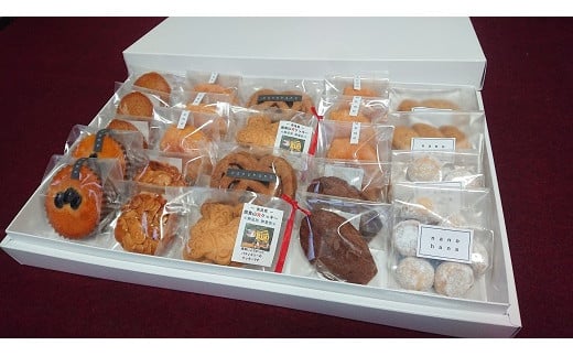 ケーキ工房菜の花 無添加 信貴山寅クッキーと焼菓子(大)
