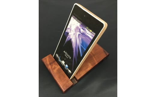 スマホスタンド | 木製品 木工品 小物 インテリア スマートフォン スタンド 天然木 ヒノキ 檜 ひのき 栃の木 釘不使用 無垢材 便利 シンプル 木 けやき工房なかもと 奈良県 上北山村
