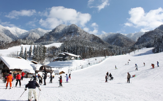 76.わかさ氷ノ山スキー場リフトシーズン券+駐車場シーズン券