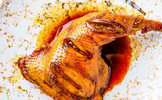 益田名物"びっくり焼き(骨付き焼き鳥)"8本セット【骨付き もも ムネ セット 各4本 びっくり焼き 冷凍 家飲み パーティー タレ付き グルメ 焼鳥 やきとり 惣菜 簡単調理 味付き 肉 鶏肉 もも肉 モモ肉 胸肉 むね肉 秘伝のタレ】