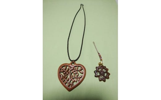 022-001　ペンダント＆ストラップセット ◇